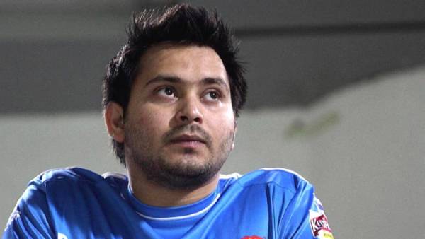 கிரிக்கெட் வீரர் கிரிக்கெட் வீரர்