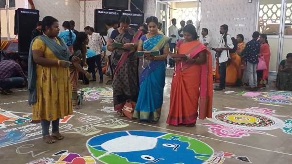 பெண்களுக்கு கோலப்போட்டி 