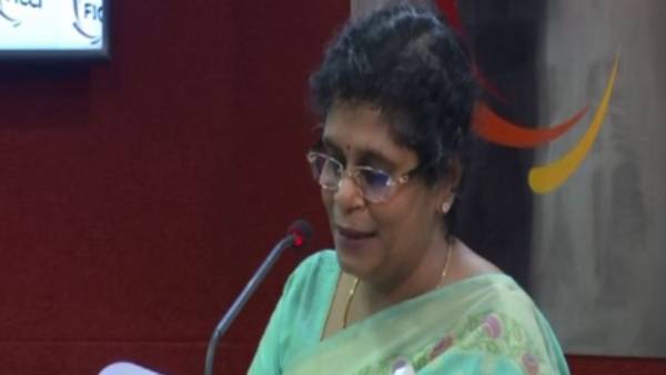  இந்திய பெண்கள் 