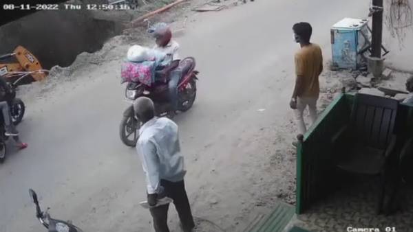  குழாய் பதிக்கும் பணிகள்