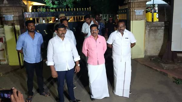 நானா தூண்டிவிட்டேன் நானா தூண்டிவிட்டேன்