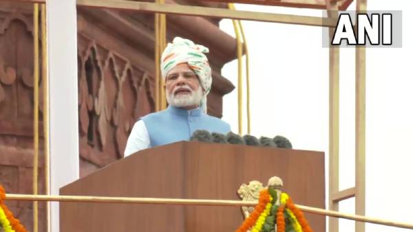 It is a matter of pride to have the national flag hoisted in everyones home - PM Modi It is a matter of pride to have the national flag hoisted in everyones home - PM Modi