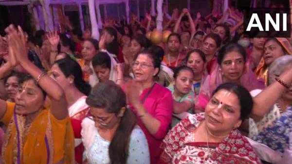 கோலாகல கொண்டாட்டம் 