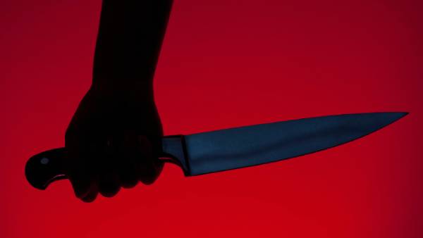 மர்மஉறுப்பை வெட்டிய காதலி மர்மஉறுப்பை வெட்டிய காதலி