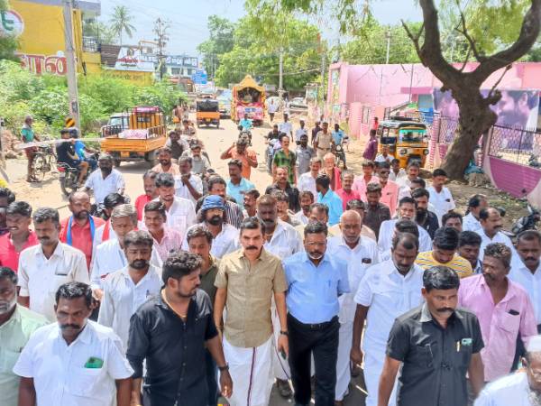  இறுதி அஞ்சலி செலுத்திய திருமா 