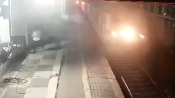  திடீர் வாக்குவாதம்