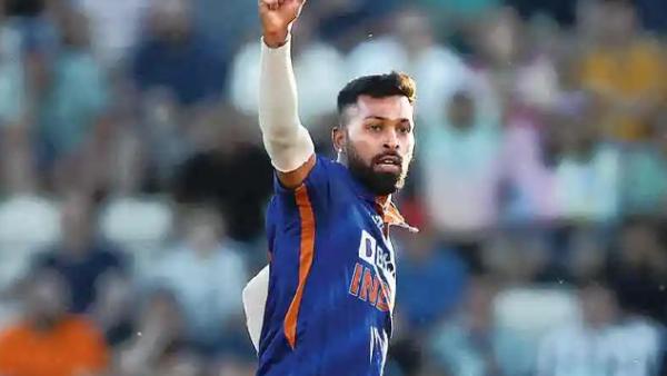 மருத்துவமனையில் ஹர்திக் 