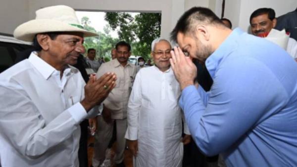 மூன்றாவது அணி? மூன்றாவது அணி?