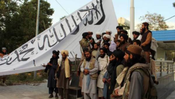 இந்தியா வந்த சீக்கிய பெண் 