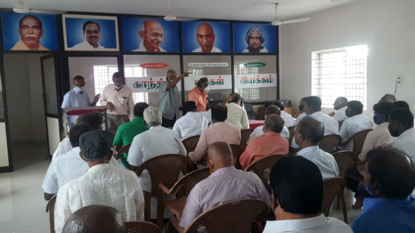 மீண்டும் அரசியல் 