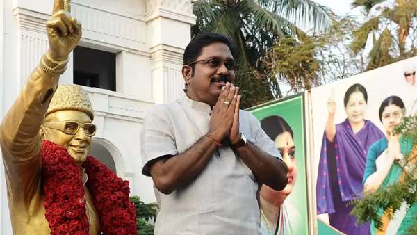 அதிமுகவால் வருத்தம் 