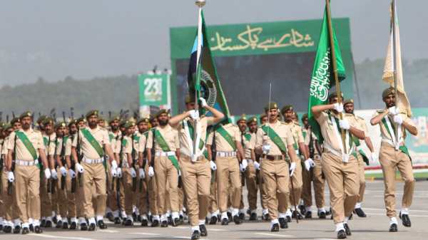  1 பில்லியன் டாலர் முதலீடு