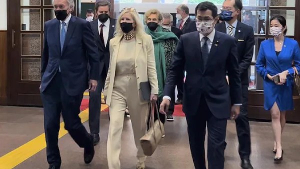  ராணுவ விமானங்கள்