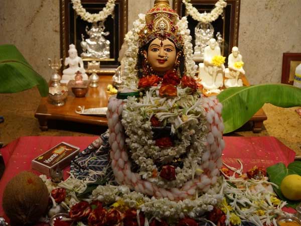  முஸ்லிம் குடும்பத்தில் பண்டிகை 