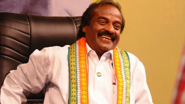  குடும்பத்தினர் அஞ்சலி