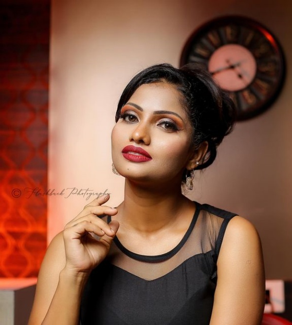 இரண்டு பெண் குழந்தைகள்