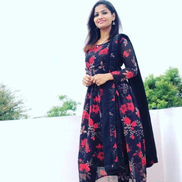 2 குழந்தைகள் 