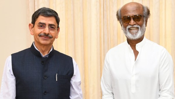 ஆளுநர் மாளிகையில் அரசியல் 