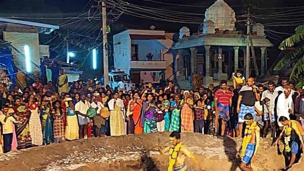  புனித மாதம்