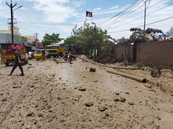  சமூக ஆர்வலர்கள் வேதனை