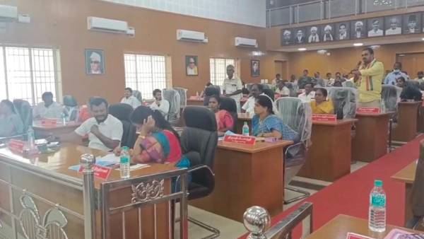 அதிமுக கவுன்சிலருக்கு ஐடியா அதிமுக கவுன்சிலருக்கு ஐடியா