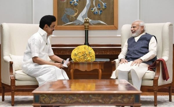 பிரதமர் நரேந்திர மோடி 