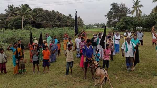  கால்நடைகளுடன் ஆர்ப்பாட்டம்