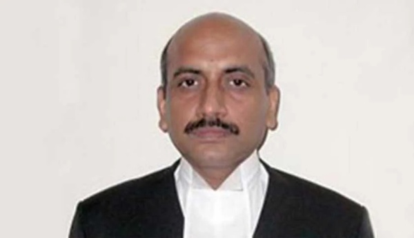 வழக்கறிஞர் வாதம்