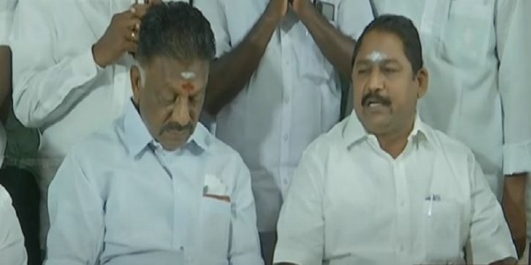 அணி தாவிய அய்யப்பன்