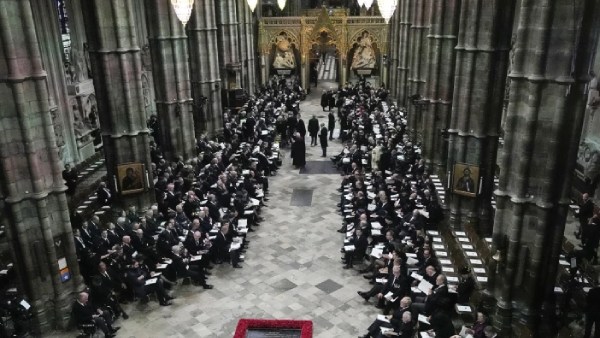 இப்போது உடல் அடக்கம் 