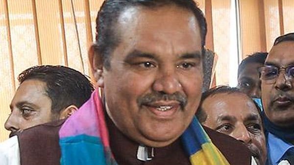  200 புகார்கள் 