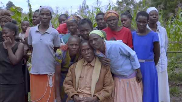 ஒரே வீட்டில் வசிக்கும் மனைவிகள் 