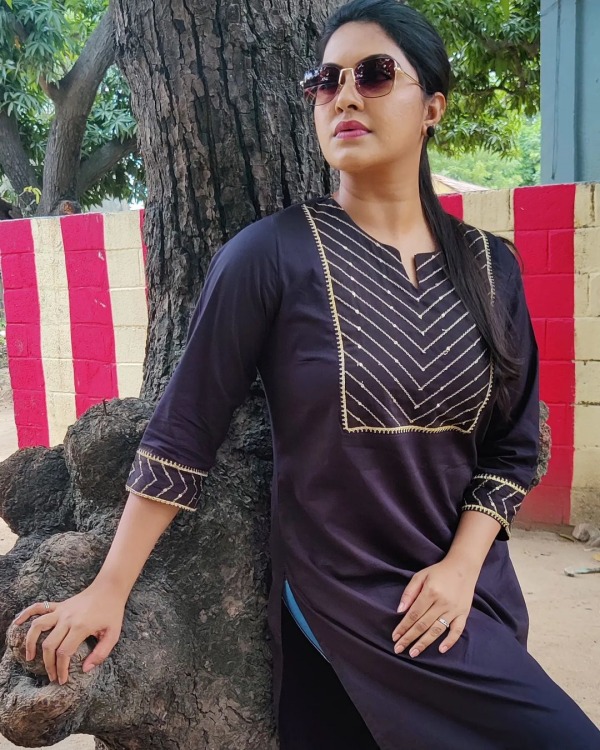 மனதை பறித்தவர் 