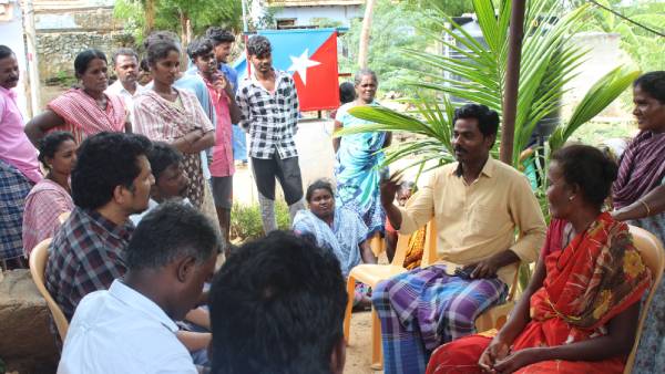 விவசாயக் கூலிகள் விவசாயக் கூலிகள்