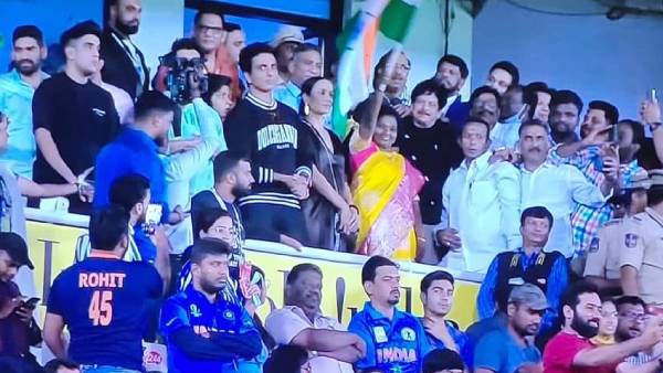  அழைத்த அஜாருத்தீன் 