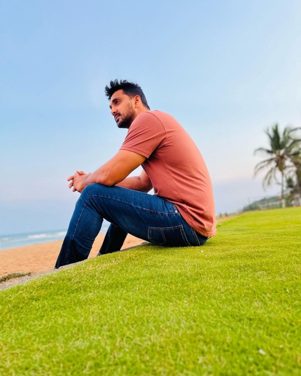 பிரபலமான சீரியல்கள்