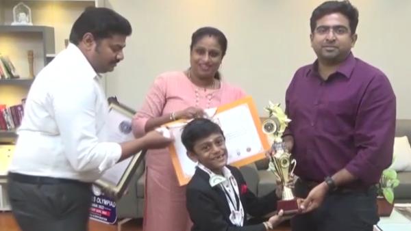 6 வயதில் புதிய சாதனை 