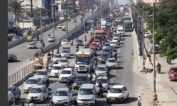 போக்குவரத்து நெரிசலால் காதல் திருமணம் 