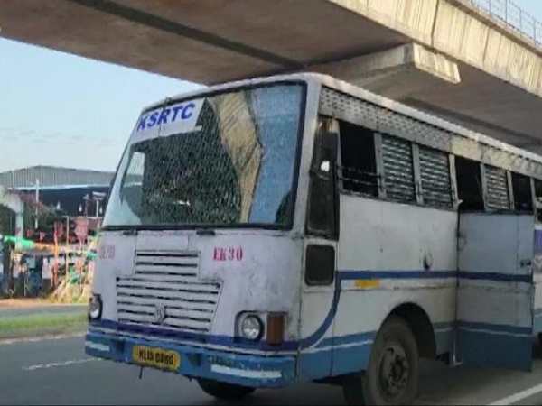 கேரளா உயர்நீதிமன்றத்தில் வழக்கு கேரளா உயர்நீதிமன்றத்தில் வழக்கு