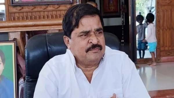 திமுகவில் ஆறுகுட்டி 