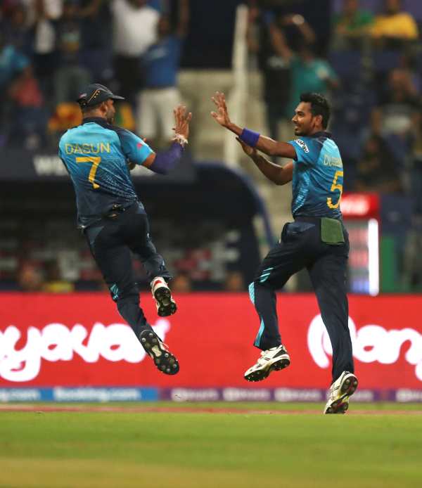 கேப்டன் ஷனகா 