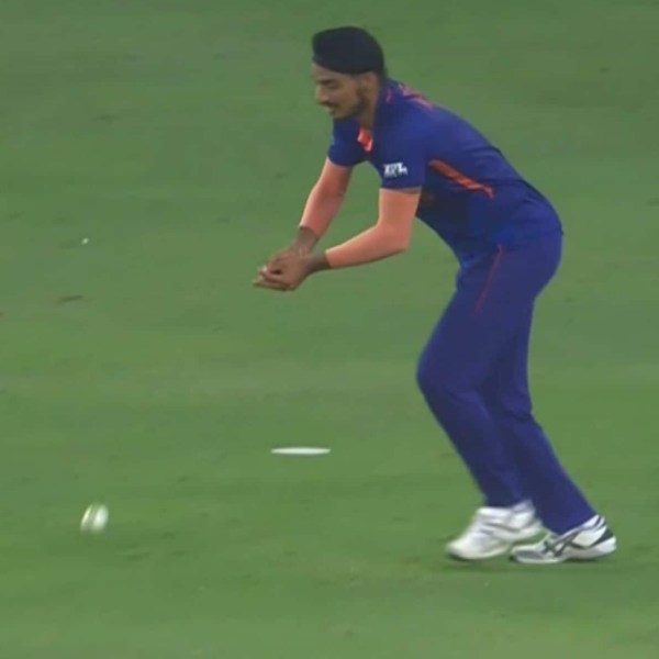 கேட்ச் விட்டார் 