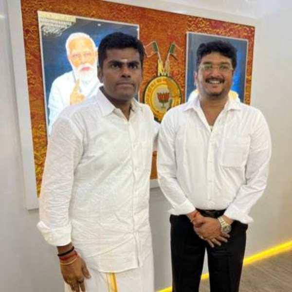 தன்னை முன்னிலைப்படுத்தி 