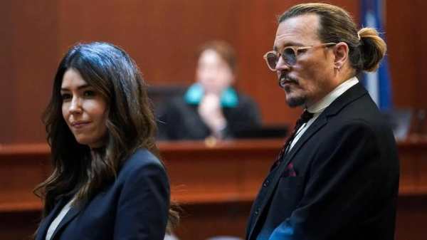  டேட்டிங்கில் ஈடுபட்டதாக 