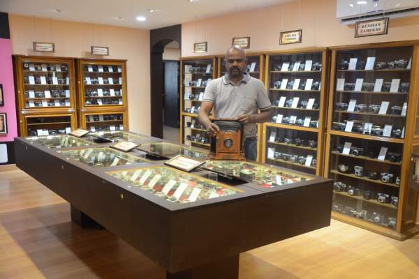 இரண்டாம் உலகப்போரில் பயன்படுத்தப்பட்ட கேமிரா இரண்டாம் உலகப்போரில் பயன்படுத்தப்பட்ட கேமிரா