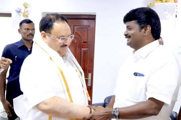 மாஜி அமைச்சர்கள் 