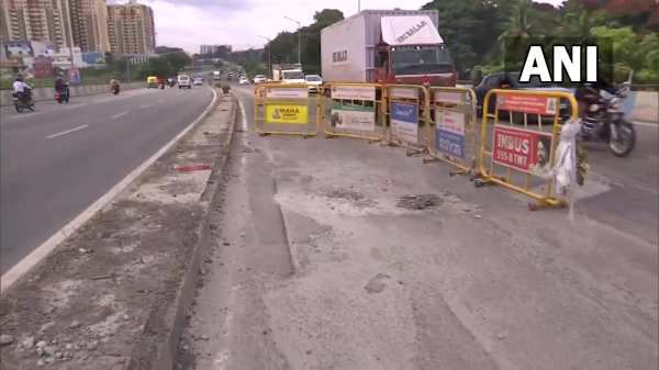 பாலத்தில் விழுந்த பெரிய ஓட்டை பாலத்தில் விழுந்த பெரிய ஓட்டை