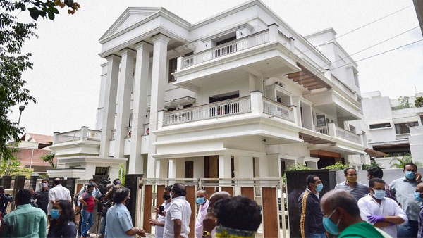 சொத்கு குவிப்பு வழக்கு 
