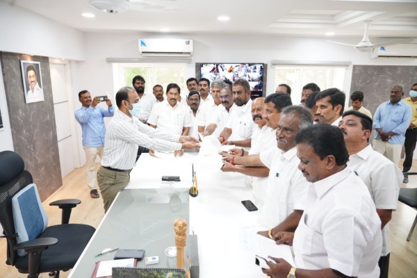 3 சிட்டிங் எம்.எல்.ஏக்கள்