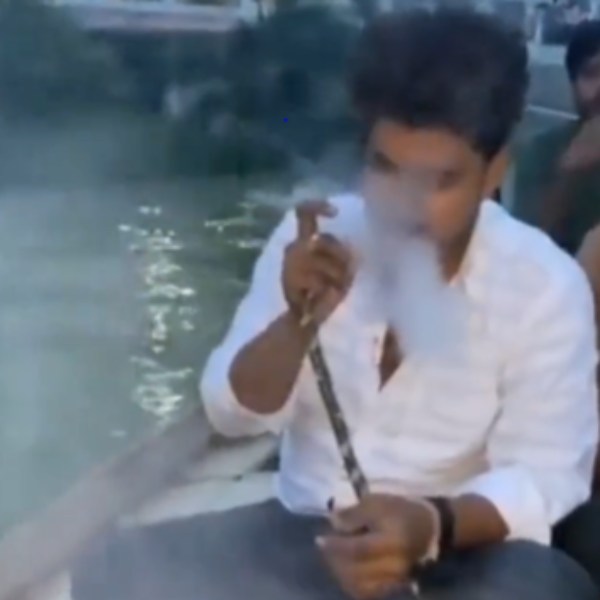  படகில் சிக்கன் கெபாப்